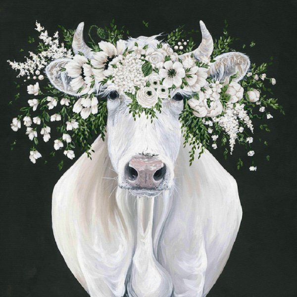 Корова с венком на голове