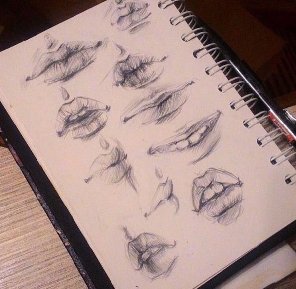 Скетчбук глаза