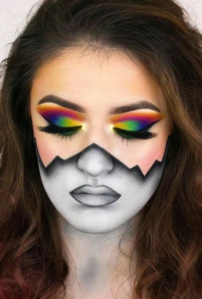 Необычный макияж
