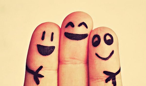 Смайлик с пальцем