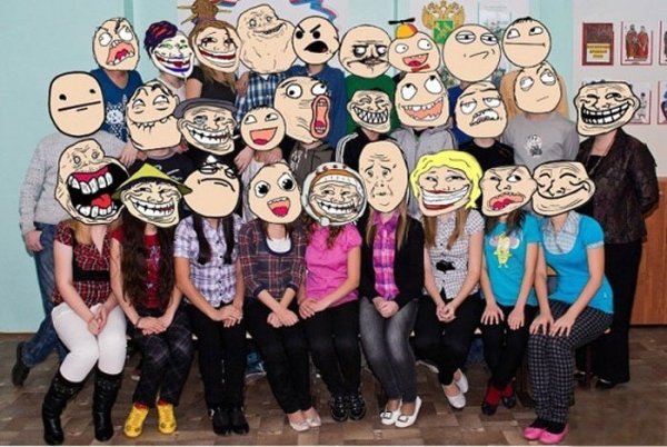 Подруги в мультяшном стиле