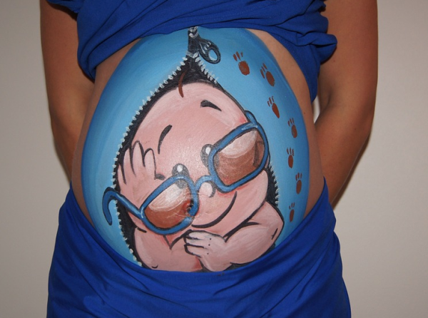 Рисунки на беременных животиках